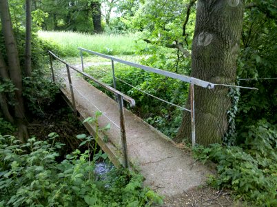 Geh- und Radweg entlang der Schwennigke von Pegau nach Audigast - Brückenbauwerk Schnauder im Mai 2016