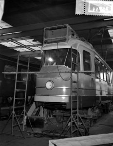 Gelede trams in aanbouw voor Amsterdam bij Beijnes, Bestanddeelnr 908-3744