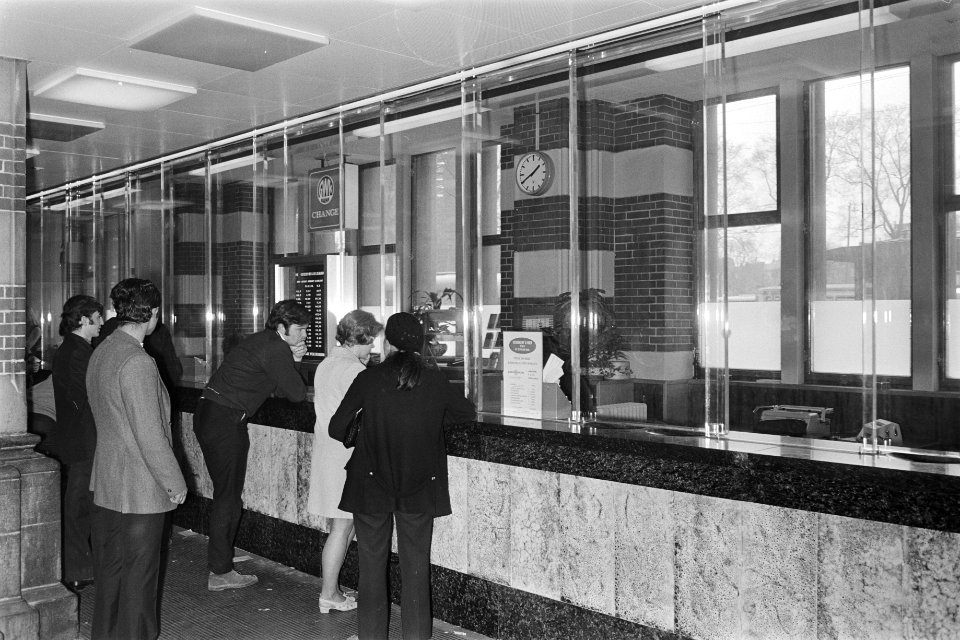 Geldwisselkantoor op het Centraal Station te Amsterdam, Bestanddeelnr 924-4748
