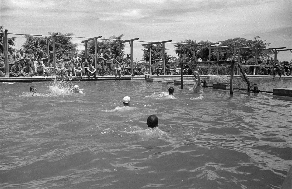 Gemeentelijk Zwembad Semarang. Waterpolo, Bestanddeelnr 179-4-2