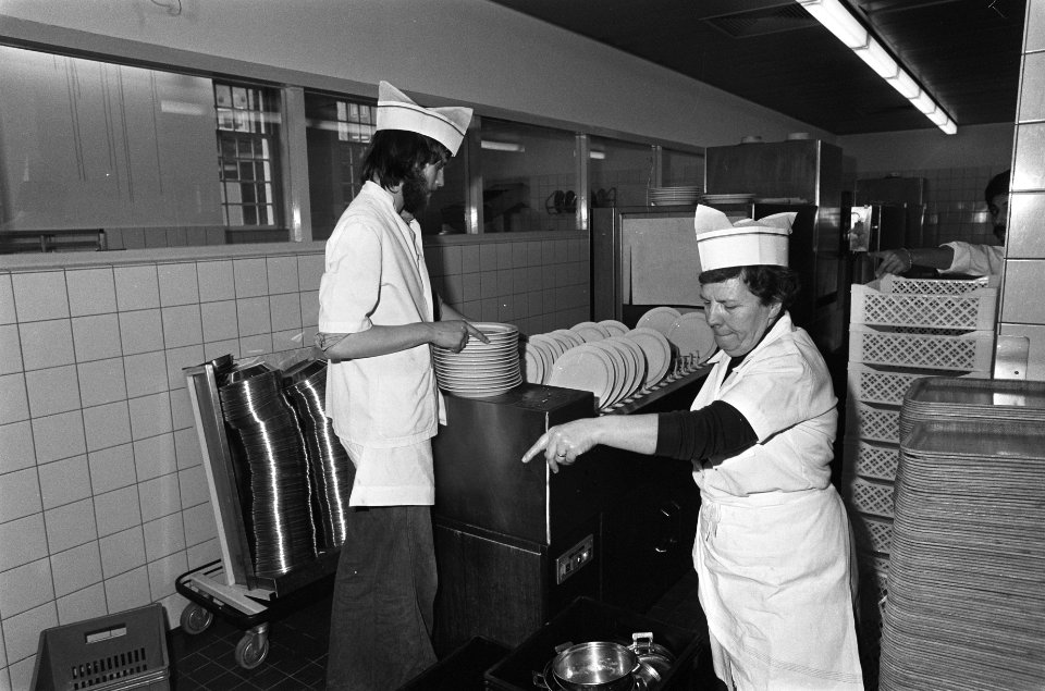 Gemeentelijk verpleeghuis Dr. Sarphatihuis , de keuken, Bestanddeelnr 930-1185