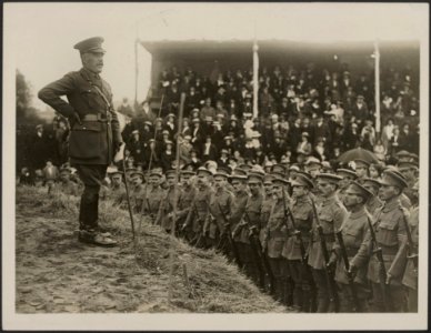 General Sir William Robertson, chief of the Imperial General Staff, unveiling a , Bestanddeelnr 158-1934