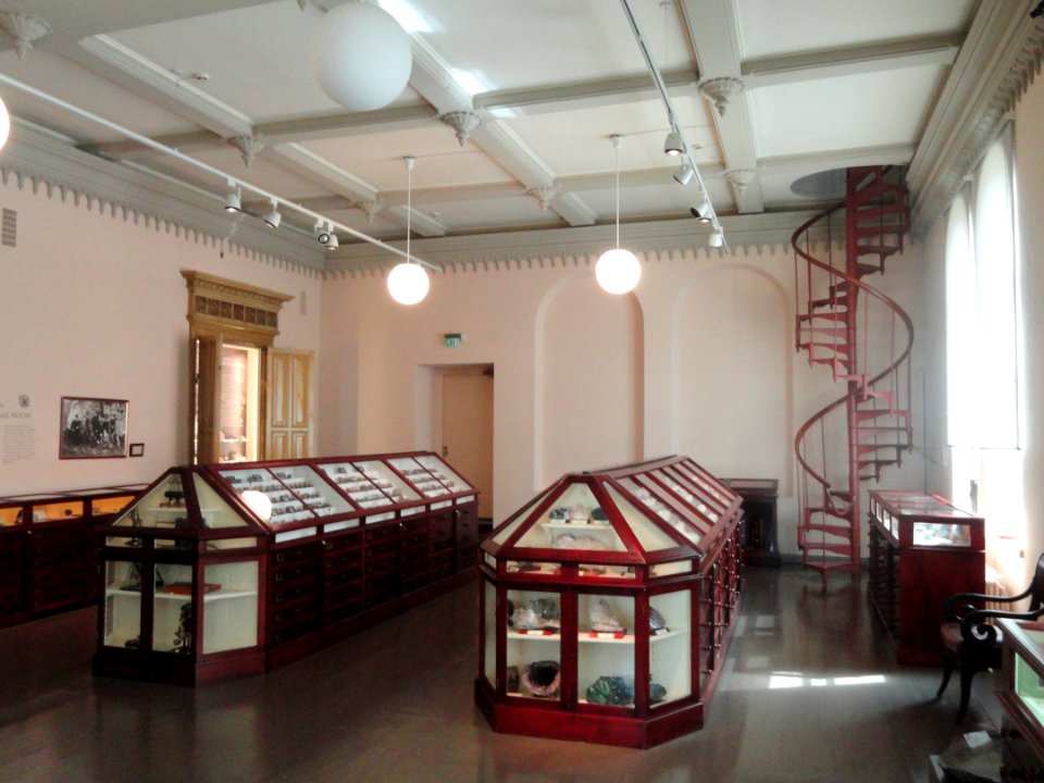 General view - Mineral Cabinet (Arppeanum) - DSC05491