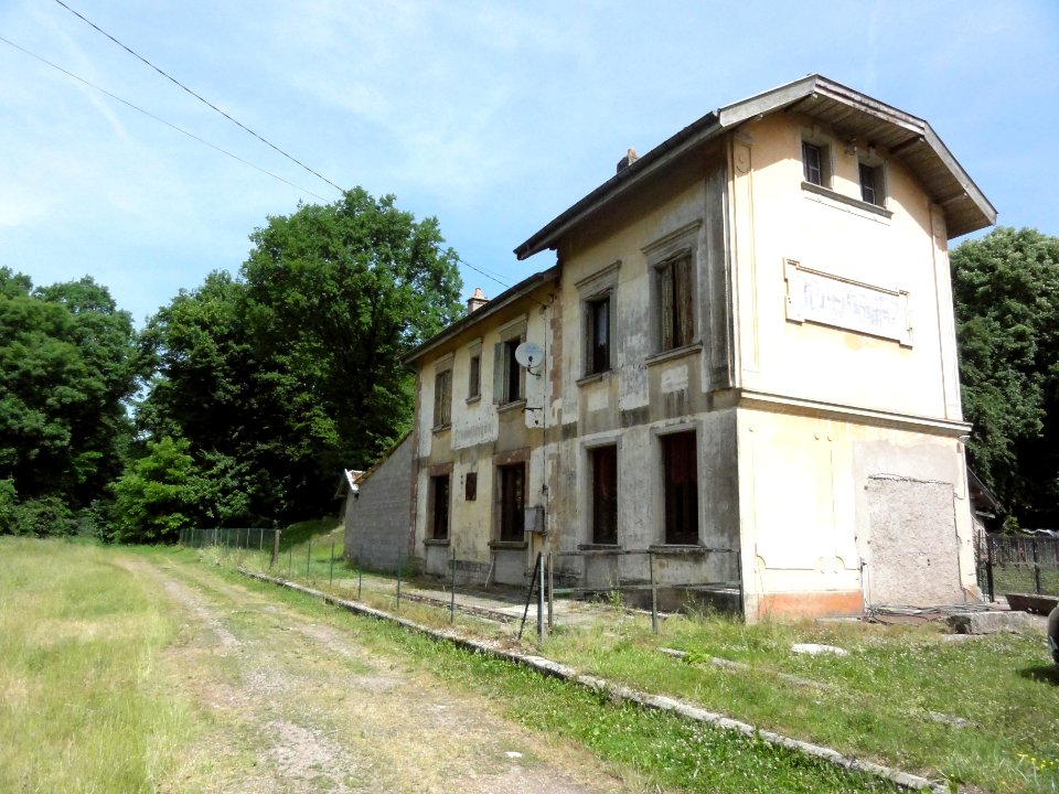 Gelucourt (Moselle) ancienne gare