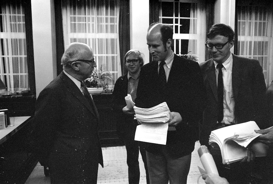 Gemeenteraad, Amsterdam, bijeen over bestuursstructuur van Gemeentelijke Univers, Bestanddeelnr 923-8607