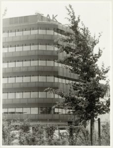 Gemeenschappelijk Adminstratie Kantoor ( G.A.K.) aan de Surinameweg 8, NL-HlmNHA 54003556