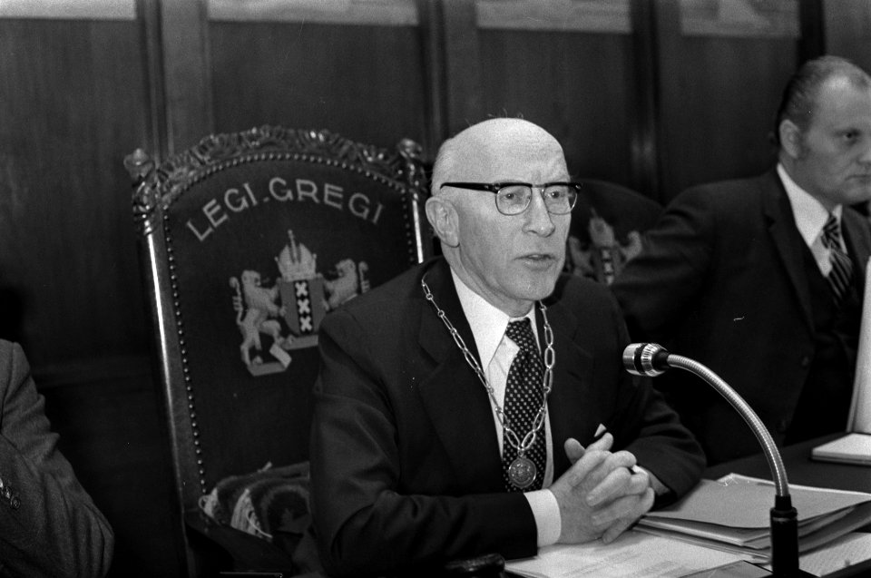 Gemeenteraad Amsterdam, Algemene beschouwingen burgemeester Samkalden aan het w, Bestanddeelnr 928-2541