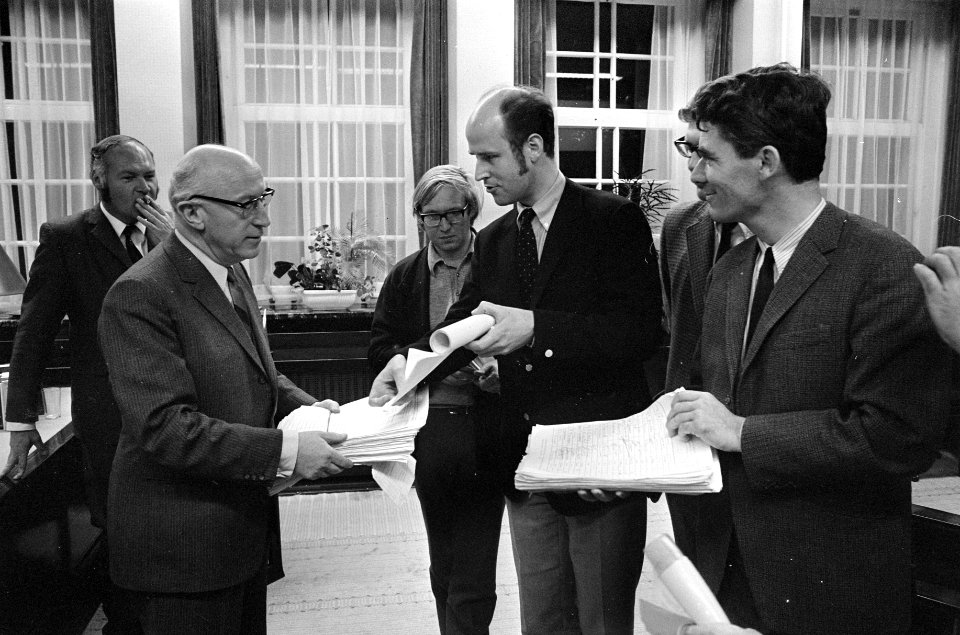 Gemeenteraad, Amsterdam, bijeen over bestuursstructuur van Gemeentelijke Univers, Bestanddeelnr 923-8606