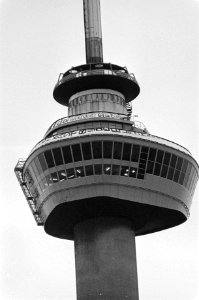 Gemeenteraad Rotterdam over bootbordelen buurtbewoners bezetten Euromast, Bestanddeelnr 930-7086
