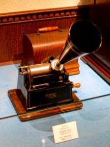 GEM Model 3, Edison Co., USA, 1901 - Kanazawa Phonograph Museum - Kanazawa, Japan - DSC01000