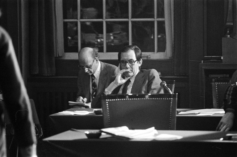 Gemeenteraad Amsterdam vervanging wethouders Lammers in fractiebank, Bestanddeelnr 928-3740