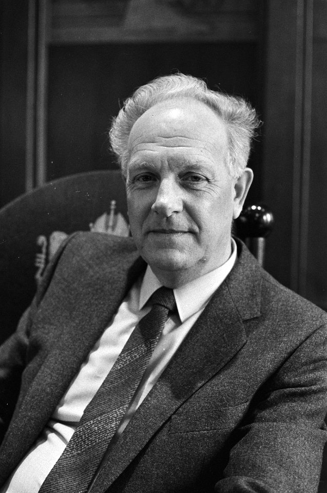 Gemeenteraad Amsterdam begroting 1980 wethouder Kuupers (koppen), Bestanddeelnr 930-7299
