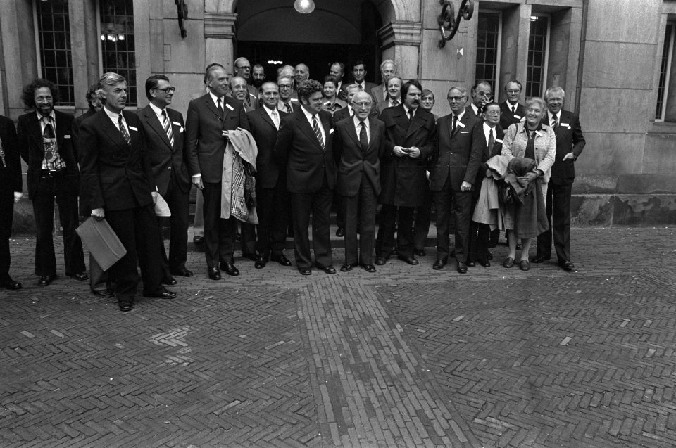 Gemeentebesturen Den Haag , Rotterdam en Utrecht op bezoek in Amsterdam de gehe, Bestanddeelnr 928-1596