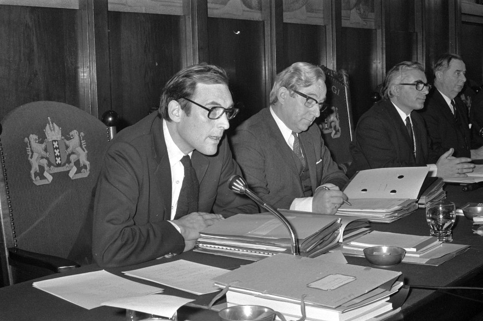 Gemeenteraad Amsterdam, nr 25, 26 wethouder Lammers (l) Bootsma, nr 27, 28 wet, Bestanddeelnr 925-3173