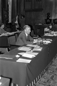 Gemeenteraad Amsterdam, koopavond, Visser (Kabouter) aan het woord, Bestanddeelnr 925-2571