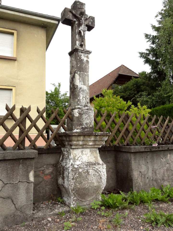 Héming (Moselle) croix de chemin