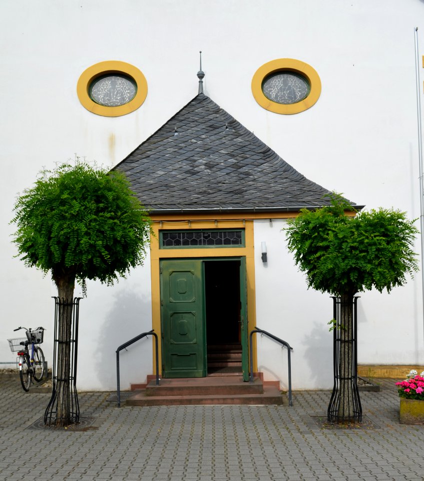 Hähnlein, Kirche, Tür