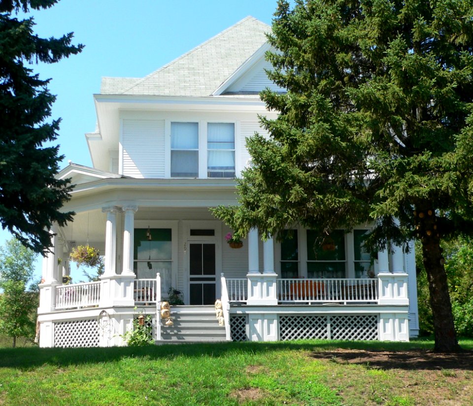 H. P. Will house (Wessington Springs) from E 1