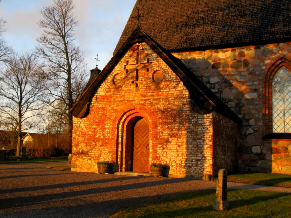 Håtuna kyrka ext03