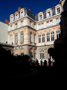 Hôtel du Gouverneur militaire de Lyon - Cour - Bâtiment côté rue