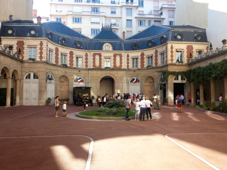 Hôtel du Gouverneur militaire de Lyon - Cour