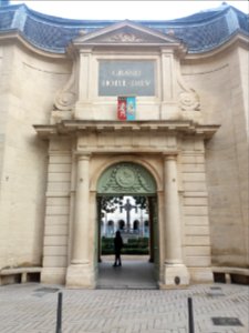 Hôtel-Dieu de Lyon - Porte du cloître place de l'Hôpital