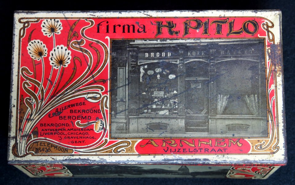 H Pitlo, Vijzelstraat, Arnhem, koekblik, foto 1