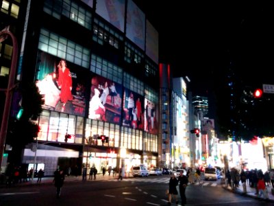 H&M in Shibuya night photo