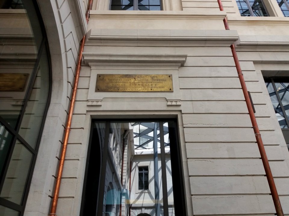 Hôtel-Dieu de Lyon - Cour du midi - Plaque en souvenir du Tiercelet