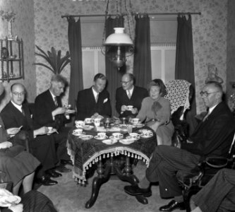H. M. de Koningin bezoekt 50 Jaar Wonen Den Haag, Bestanddeelnr 905-3729