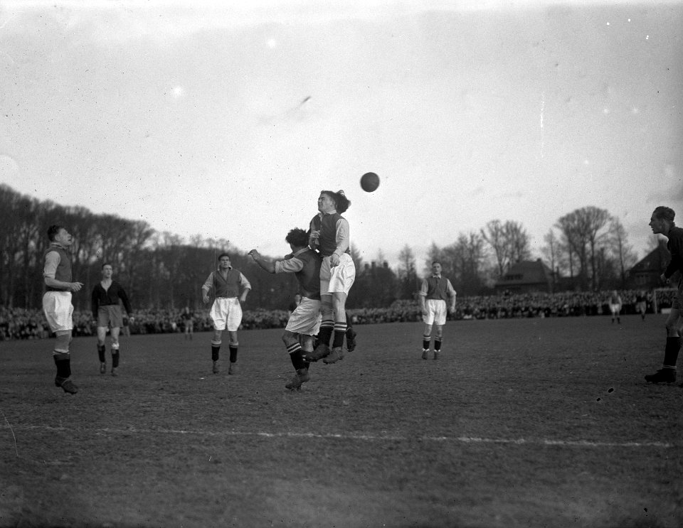 Haarlem tegen Ajax 1-1. Moment Ajaxdoel, Bestanddeelnr 902-5263