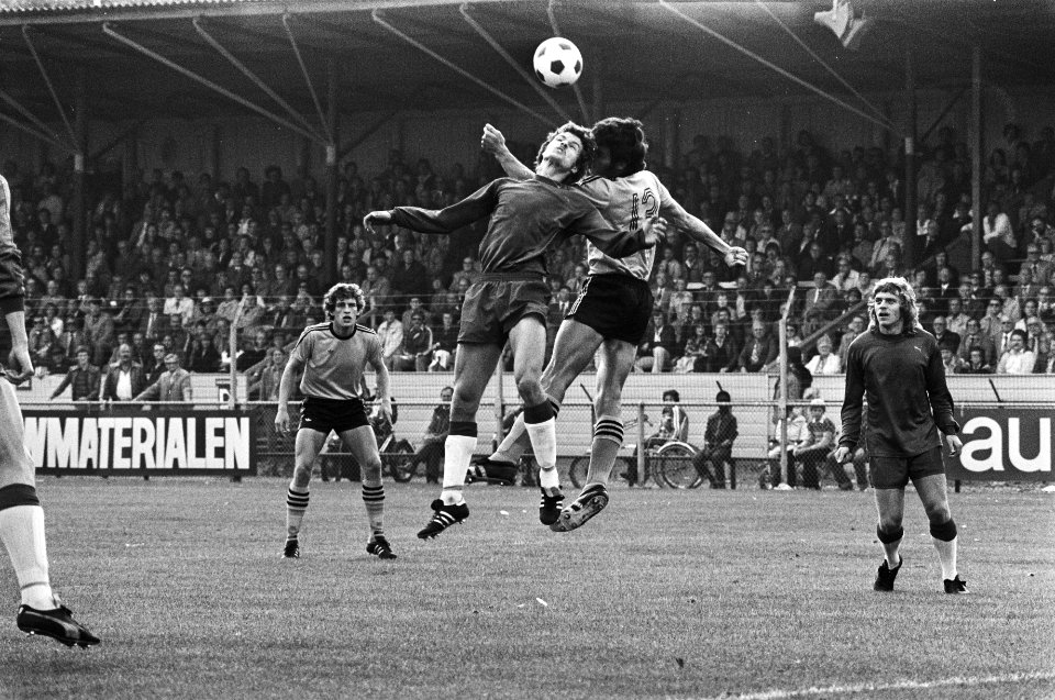 Haarlem tegen Roda JC , Nanninga in duel met Verkaik (Haarlem), Bestanddeelnr 929-9156
