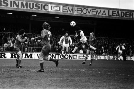 Haarlem tegen Ajax 0-1 Ray Clark springt mee, Bestanddeelnr 930-2176