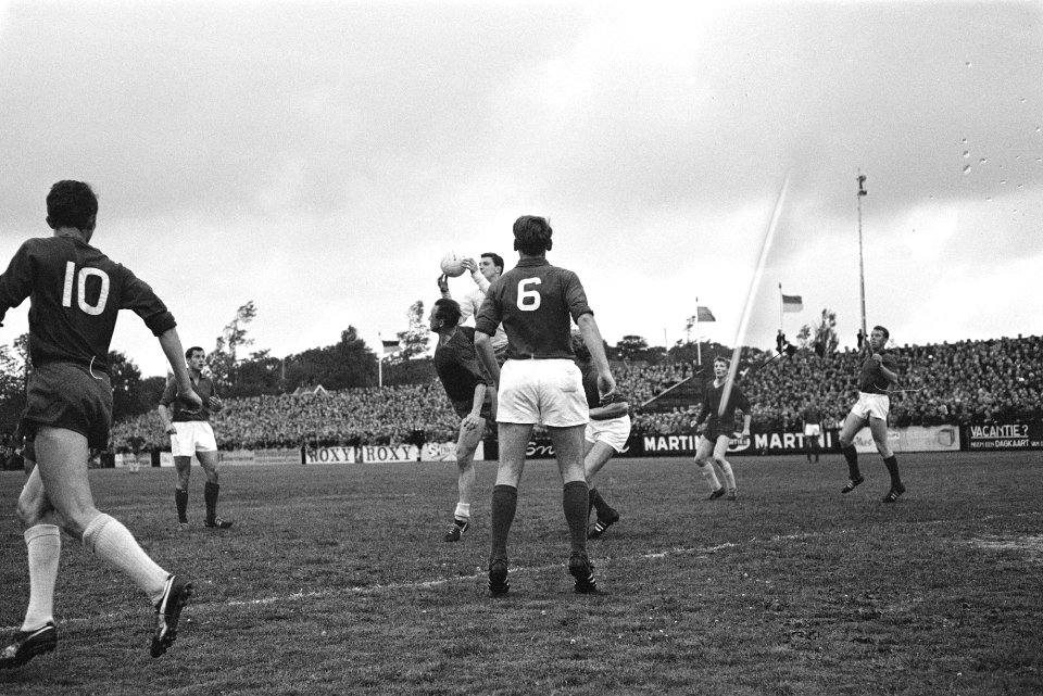 Haarlem tegen VSV 2-2 na verlenging Spelmomenten, Bestanddeelnr 915-2774