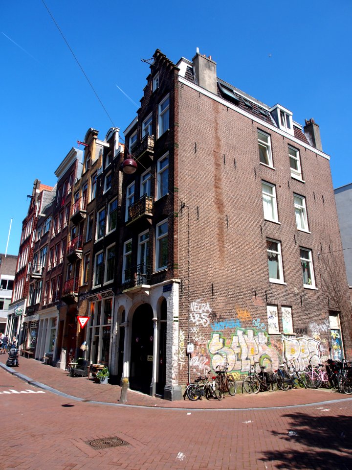 Haarlemmerplein hoek Vinkenstraat