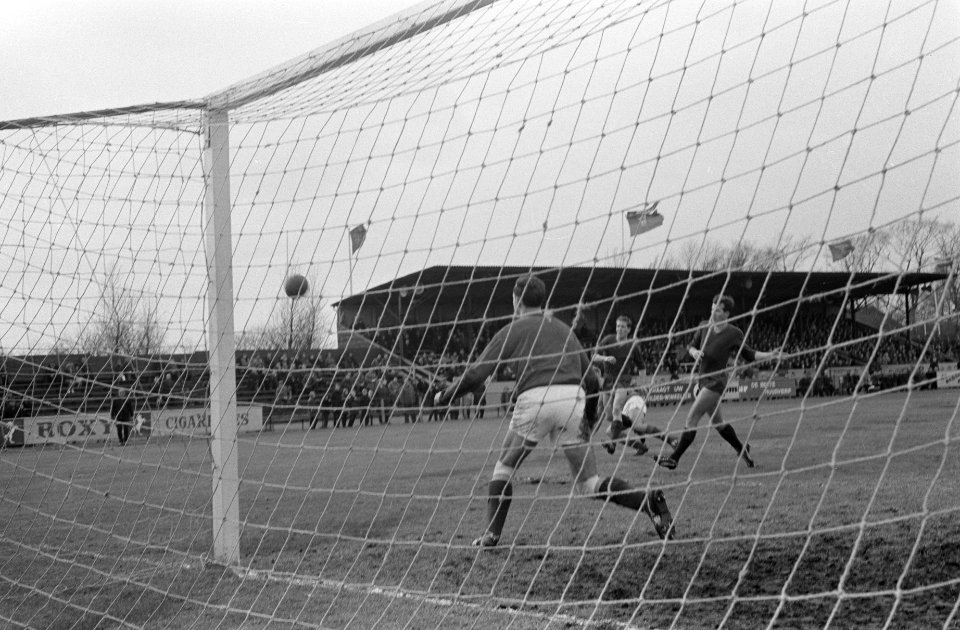 Haarlem tegen Volendam voetbal. Spelmomenten, Bestanddeelnr 914-9123