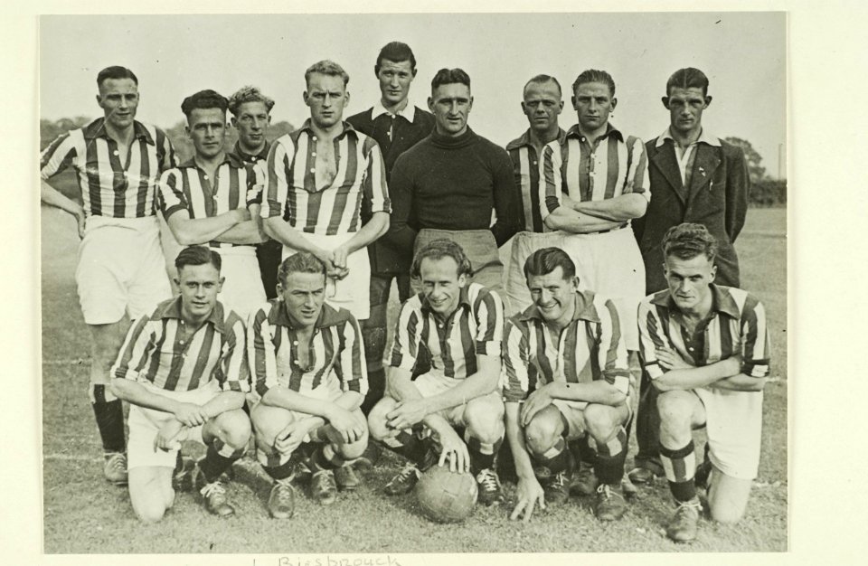 Haarlems Elftal, NL-HlmNHA 5400465580