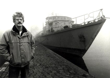Haarlemse projectontwikkelaar Rob van der Meer koopt de mijnenveger H.M. Houtepen. Aangekocht van United Photos de Boer. - Negatiefnummer 31522 k 8. - Gepubliceerd in het Haarlems Dagblad van 18.11.89