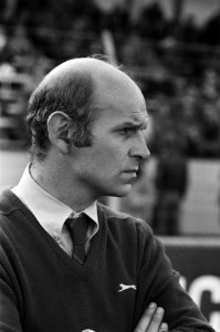 Haarlem tegen FC Amsterdam 3-1 Haarlem trainer Barry Hughes , kop, Bestanddeelnr 928-8456