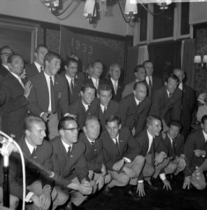 Haarlem Nicols kampioen, hier maken zij rondrit door de stad, Bestanddeelnr 918-2041
