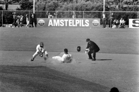 Haarlemse Honkbalweek Nederland tegen Nederlandse Antillen Richardson komt op tw, Bestanddeelnr 921-5237