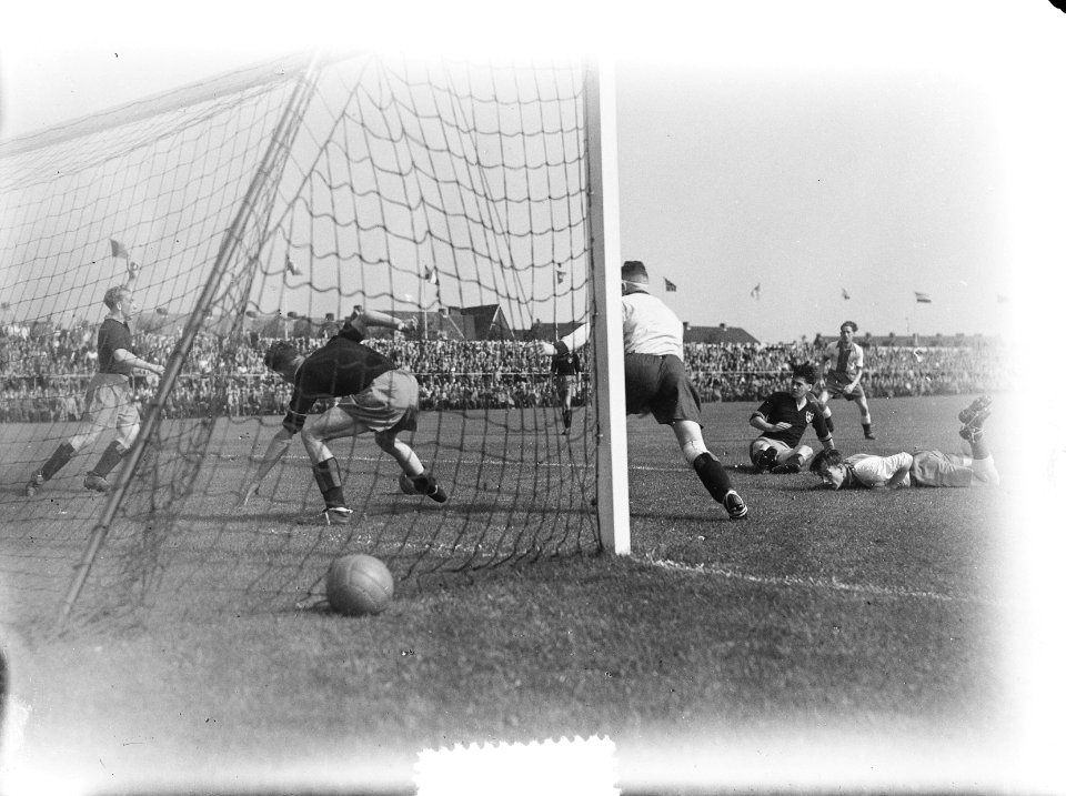 Haarlem tegen Elinkwijk 3-0, Bestanddeelnr 904-7554