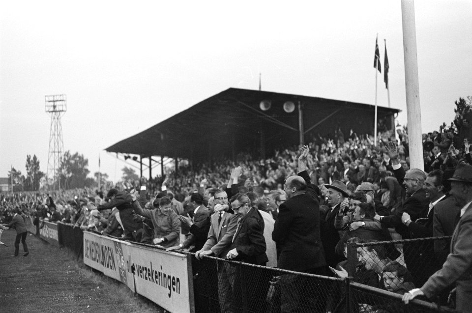Haarlem tegen DFC 2-3. Spelmomenten, Bestanddeelnr 915-2587