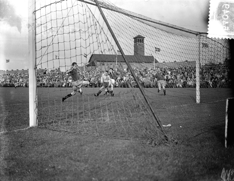 Haarlem tegen DWS. Spelmoment, Bestanddeelnr 905-4049