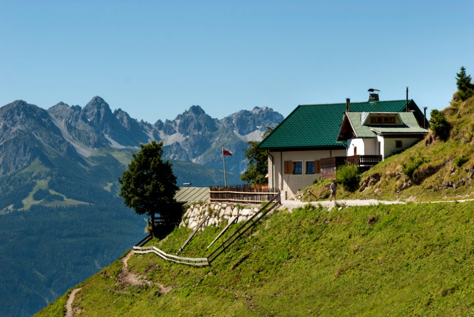 Höttinger Alm mit Kalkkögeln