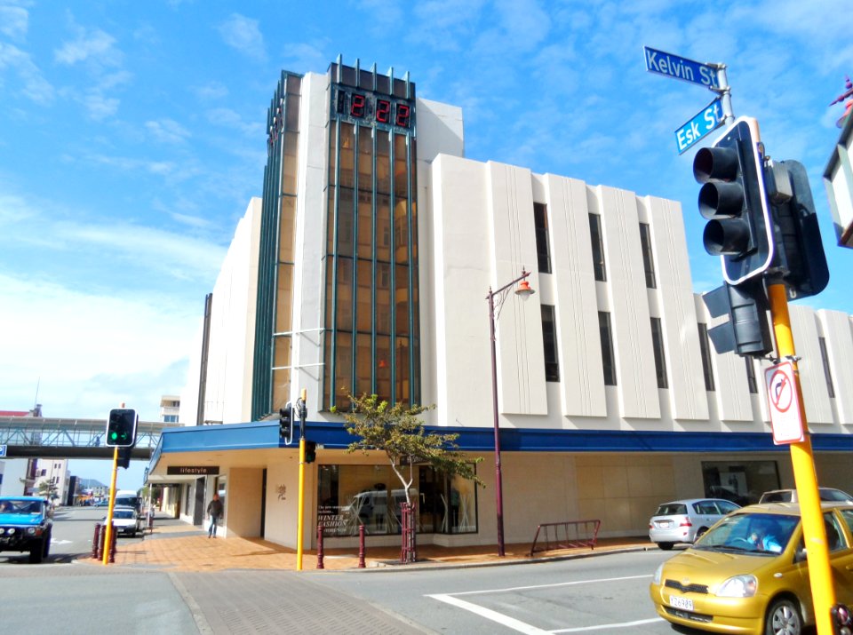 H & J's Invercargill cnr Kelvin and Esk Sts