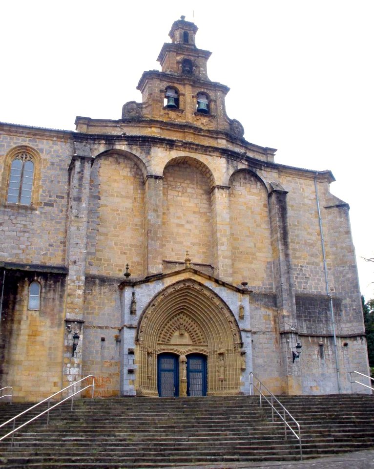 Guernica - Iglesia de Santa María 01