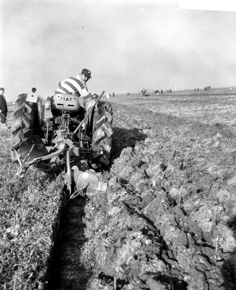 H. Ardon uit Kloetinge (Zeeland) in actie, Bestanddeelnr 918-3624