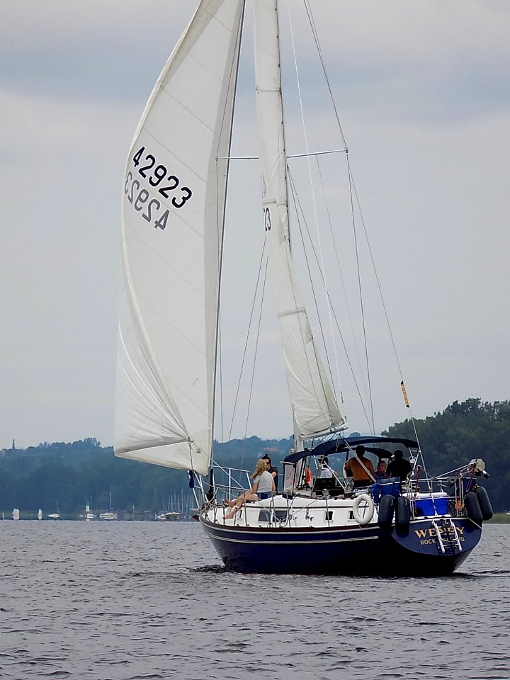 Gulfstar 43 Mark II sailboat Wendy 3866