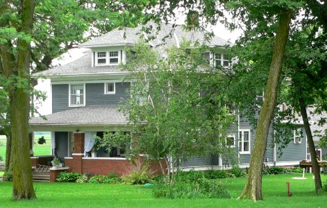 Guhl farmhouse (Burt Co, NE) from NE 1